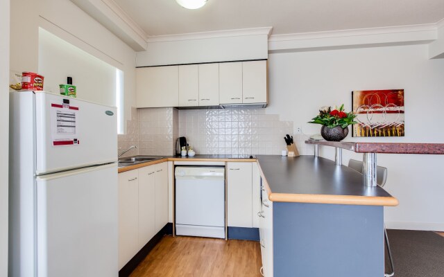 Cosmo Apartment Hotel