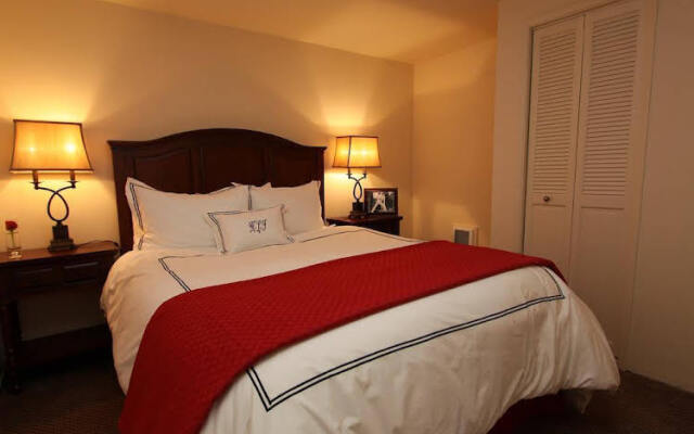 Happy Landing Inn Bed & Breakfast