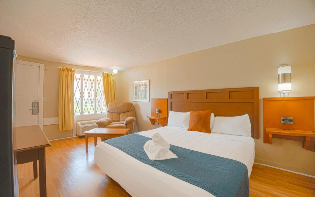 Liberty Garden Inn by OYO Kissimmee near Disney World