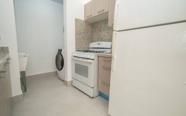 Featuring City Views, 1Br Downtown Stylish 2 Bt Sleeps 2 Wifi Gym Cine 2C