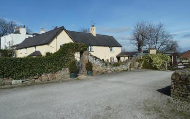 Oakenholt Farm Country Guest House