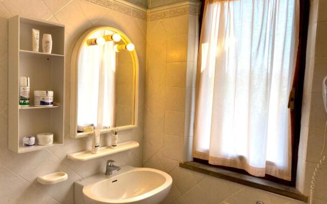 Residence Terme Isola D'Elba Srl
