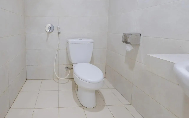OYO 1114 Hotel Denpasar Makassar