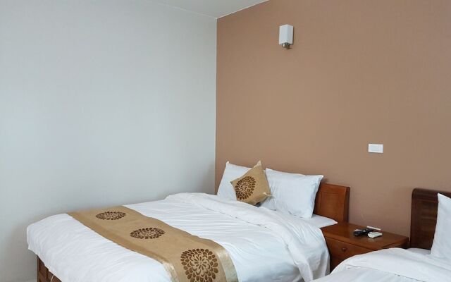 Love Hotel by OYO Rooms