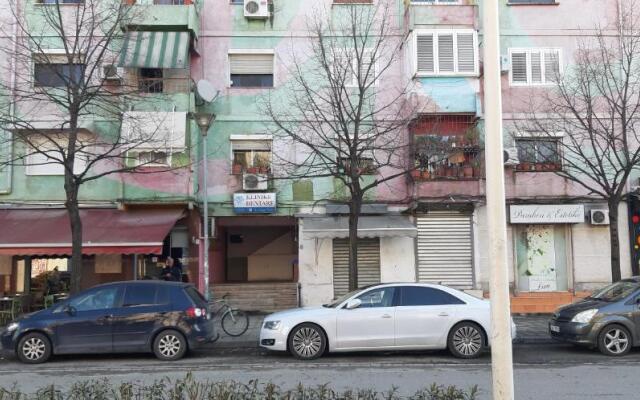 Rondine Studio Apartment