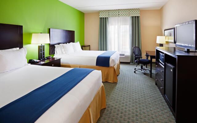 Holiday Inn Express & Suites Newport S, an IHG Hotel