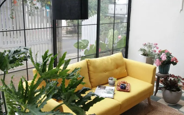 Vi-la Homestay Café