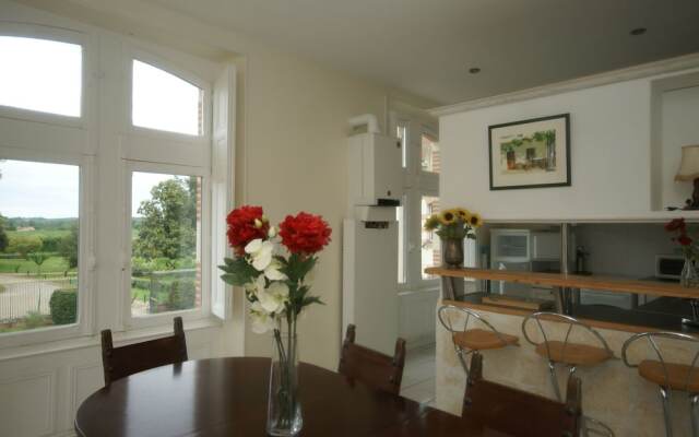 Apartment in a 15th Century Castle With Swimming Pool