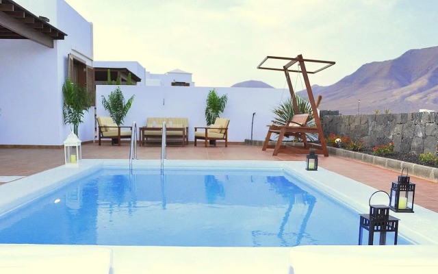Villa in Lanzarote 100561
