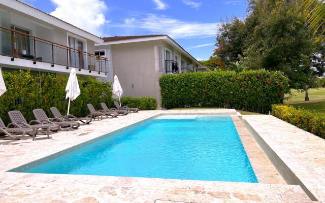 Amazing Golf views 3 bedrooms apartment in Cocotal
