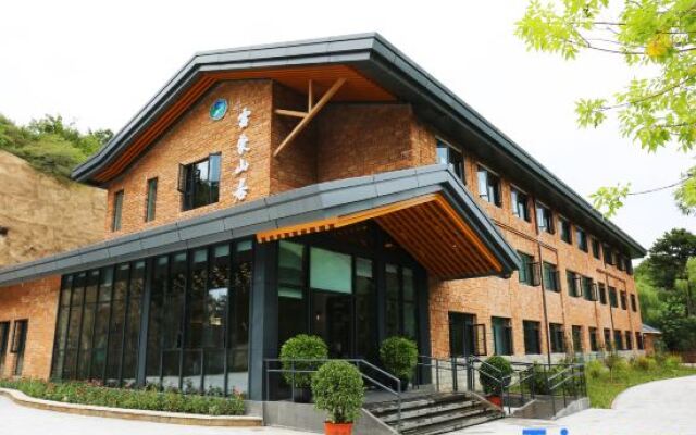 Yunmeng Shanju Guesthouse