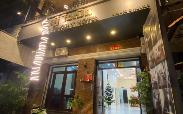 Phnom Penh Le Vincent Hotel