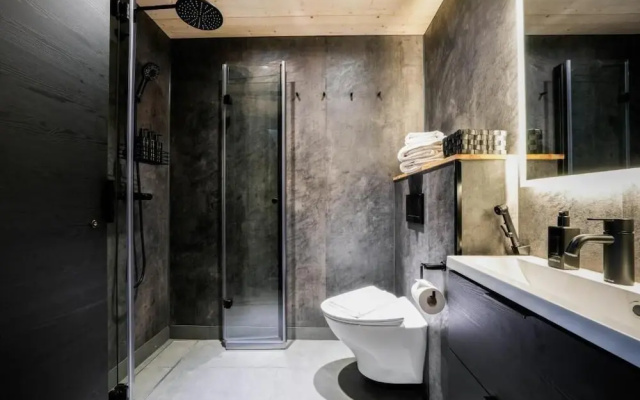 Kuuru Lakeside Suites
