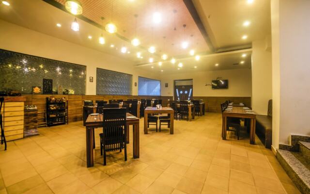 FabHotel Bhatia Shastri Nagar