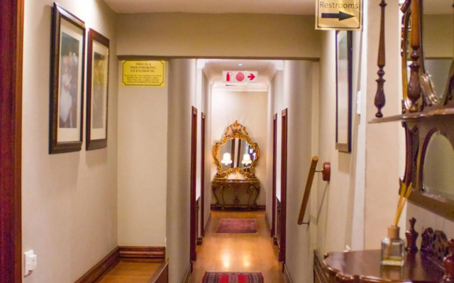 Candlewoods Guesthouse