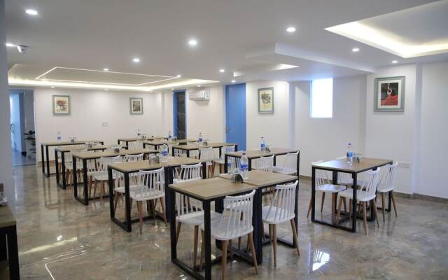 Hotel Elite 29 Golf Course Road