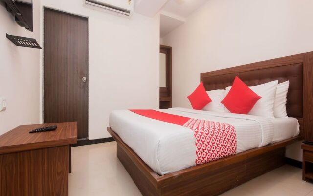 Oyo 15717 Rk Residency