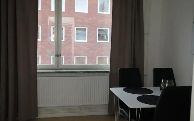 Fastliving Apartment Hotel
