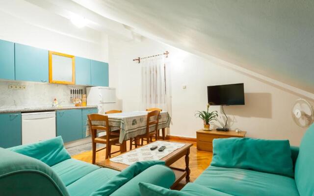 Villa & Apartments Perasto