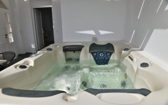Tataki Hotel
