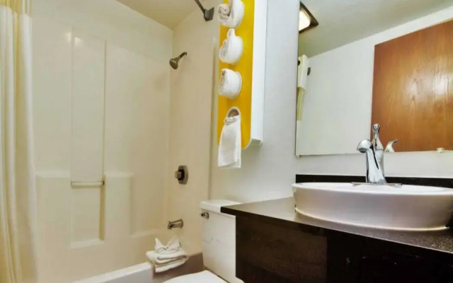 Motel 6 Dallas, TX - Fair Park