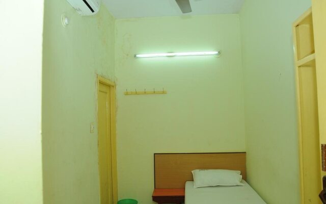 Hotel RadhaKrishna