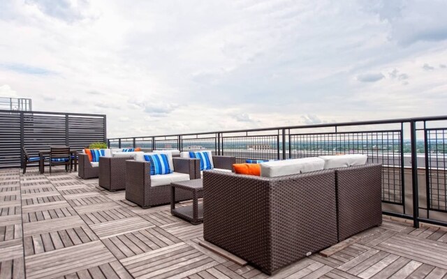 Abode Vue at 3rd 1-bedroom Loft-style Suite