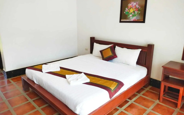 Vang Vieng Savanh Sunset view resort