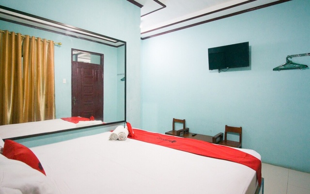 RedDoorz near Mikie Holiday Funland Berastagi – Guest Rooms – Berastagi