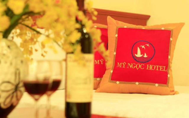 My Ngoc Hotel Catba