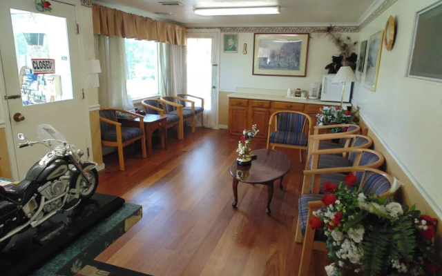 Best Western Plus Harrisburg East Inn & Suite
