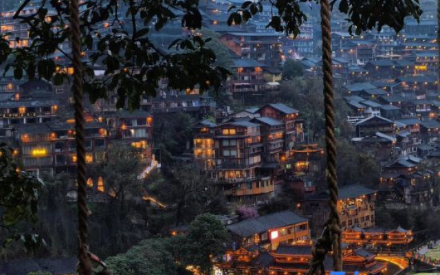Luanxi Flower Pinellia Homestay (Qianhu Miao Village Branch, Xijiang)
