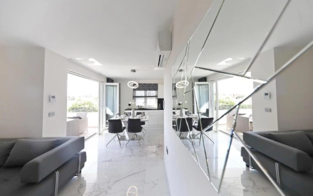 Luxury Majpruz Suites I