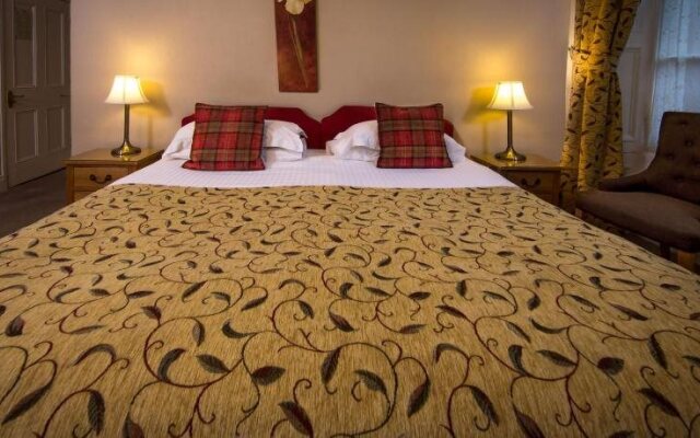 Alhambra Court Hotel