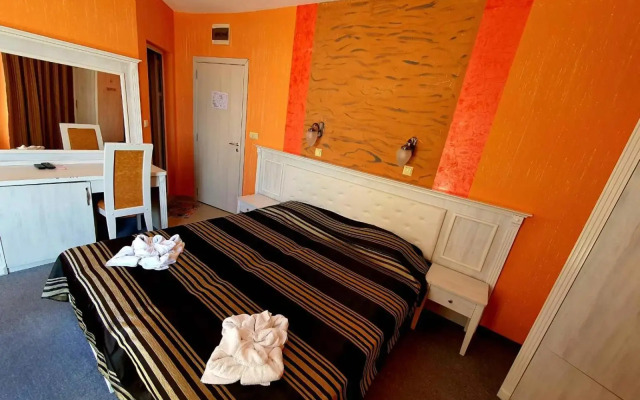 Hotel Paros