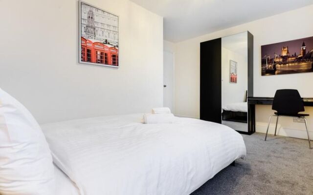 OYO Kings Cross Apartment