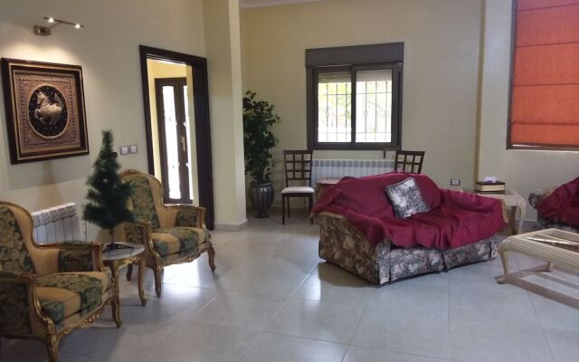 Honey Guesthouse