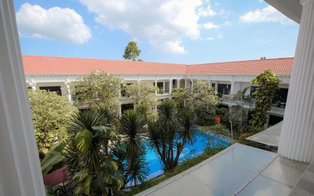 The GRAND PALACE Hotel - YOGYAKARTA