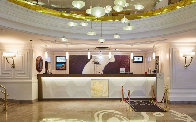 Doubletree By Hilton Hotel Izmir - Alsancak