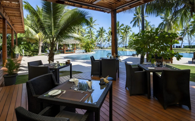 Lomani Island Resort & Spa