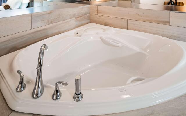 Best Western Plus Country Meadows Inn