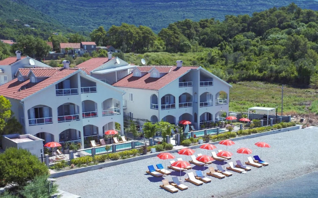 Apartments Mala Laguna