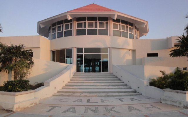 Hotel Caleta Tankah