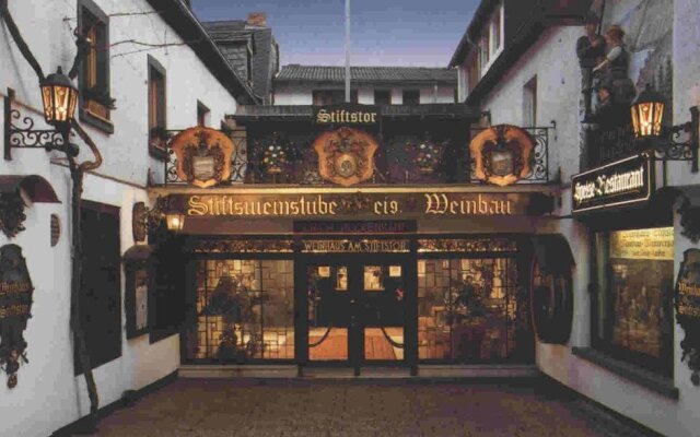 hotelImage
