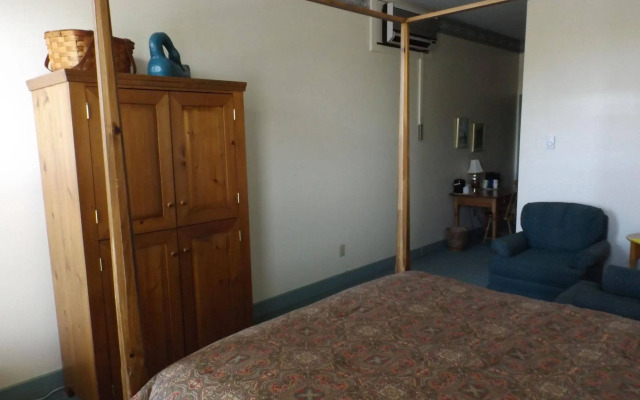 Hermanns European Inn