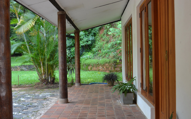 Clove Garden Hotel
