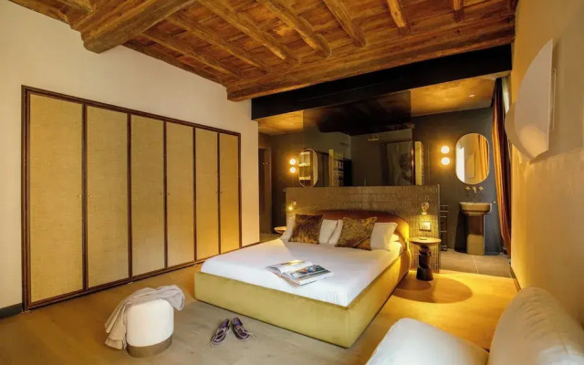 Palazzo Serpe Suites near Colosseum