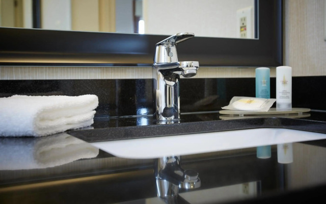 Comfort Inn Airport East - Ancienne Lorette