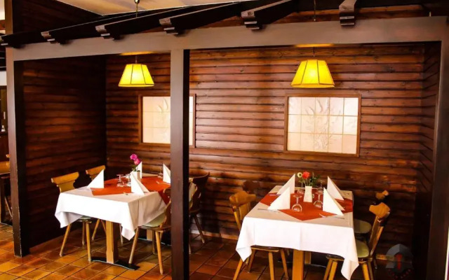 Beny Hotel Restaurant