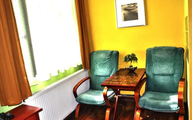 Rainbow Apartments 2